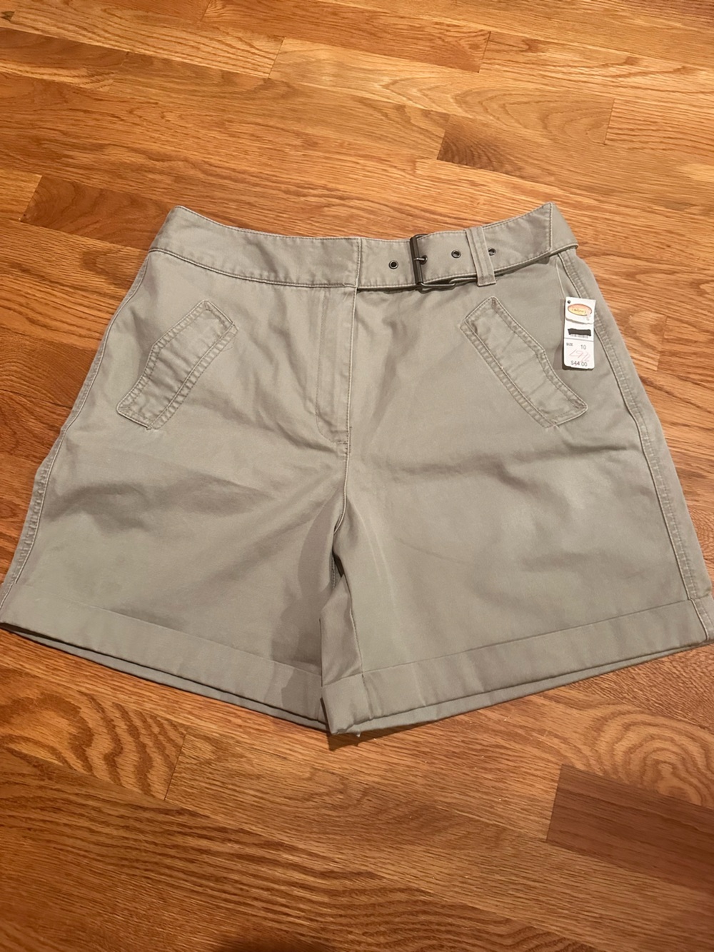 Talbots Cotton Utility Chino Style Shorts Sage Green Women’s Size 10 NWT